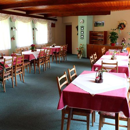 Pension & Ferienwohnung Sonnleiten Gnesau Exteriör bild