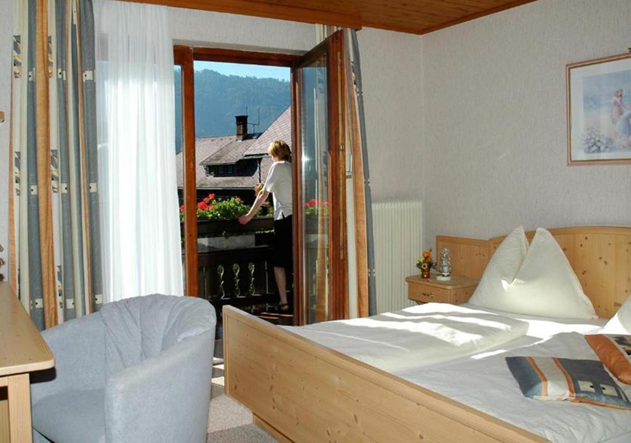 Pension & Ferienwohnung Sonnleiten Gnesau Rum bild