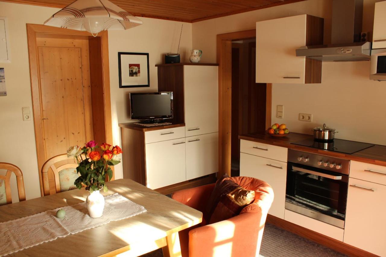 Pension & Ferienwohnung Sonnleiten Gnesau Exteriör bild