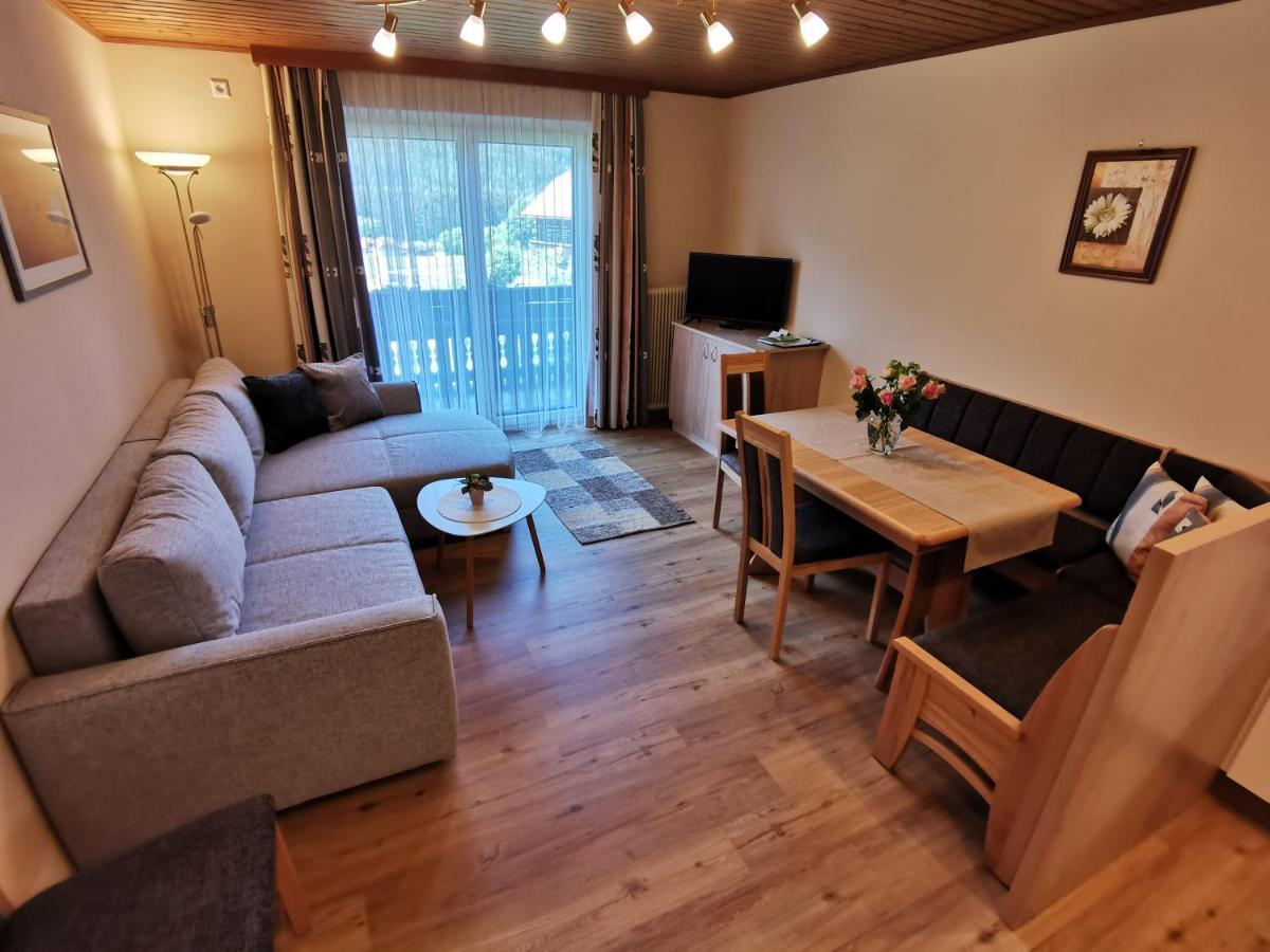 Pension & Ferienwohnung Sonnleiten Gnesau Exteriör bild