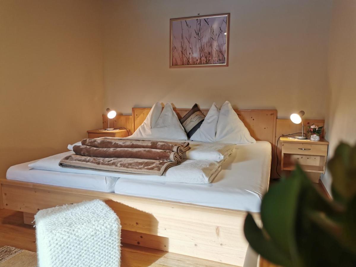 Pension & Ferienwohnung Sonnleiten Gnesau Exteriör bild