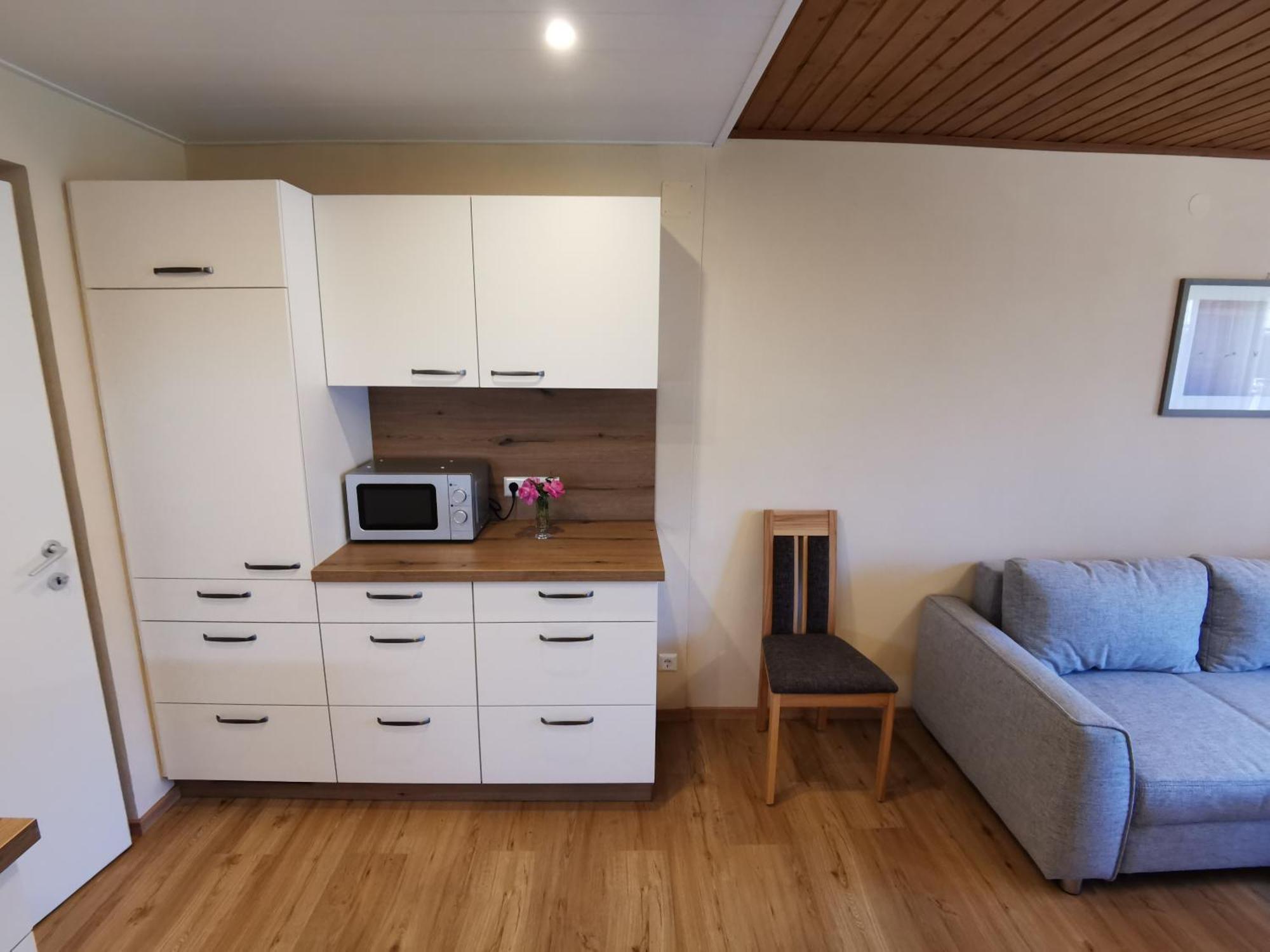 Pension & Ferienwohnung Sonnleiten Gnesau Rum bild