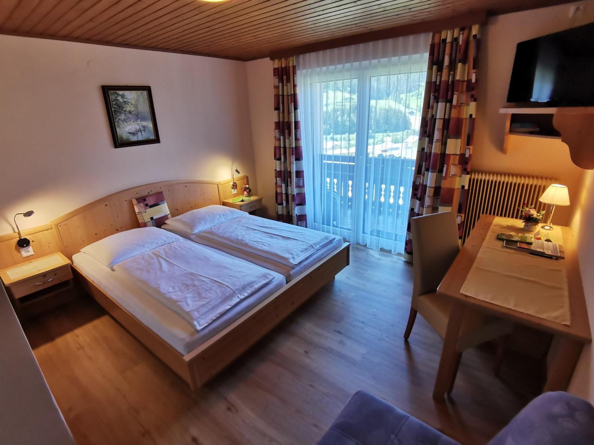 Pension & Ferienwohnung Sonnleiten Gnesau Rum bild