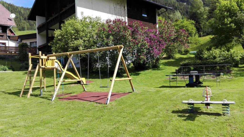 Pension & Ferienwohnung Sonnleiten Gnesau Exteriör bild