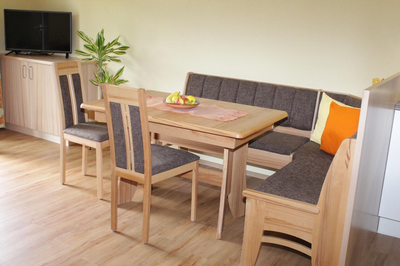 Pension & Ferienwohnung Sonnleiten Gnesau Exteriör bild